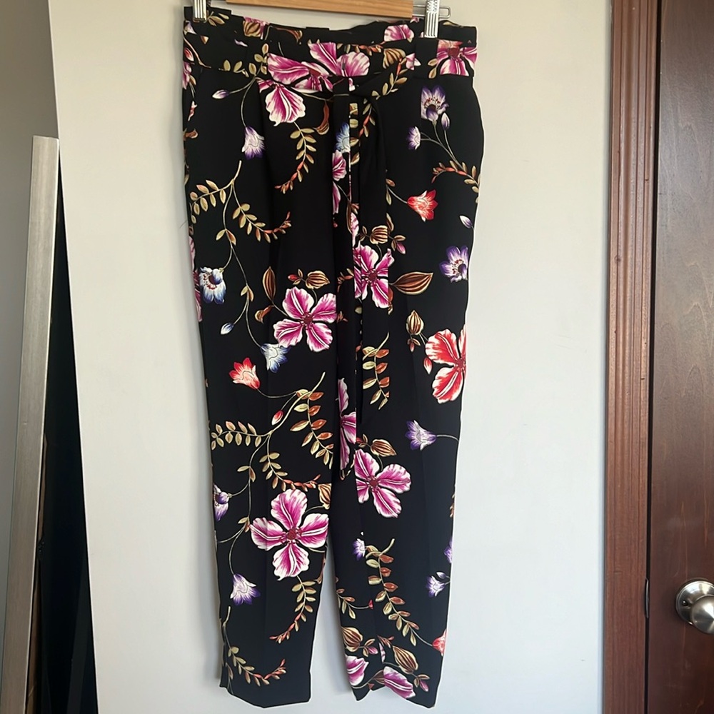 New Express Ankle High Rise Size 6S pants